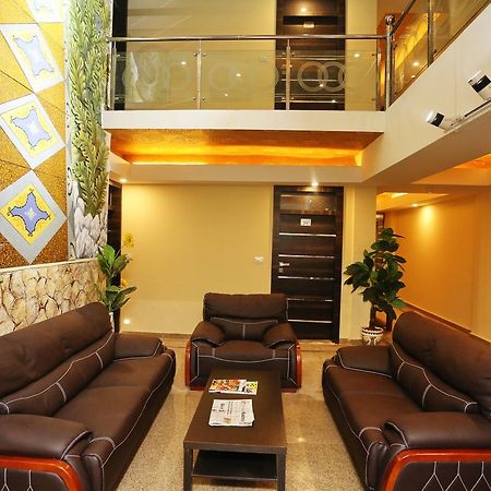 Hotel Asian Park Srīnagar Екстериор снимка