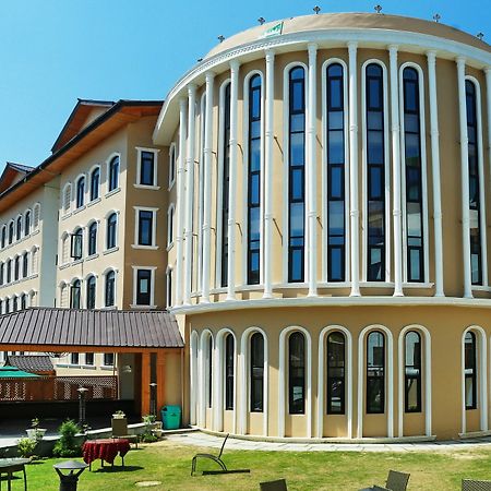 Hotel Asian Park Srīnagar Екстериор снимка